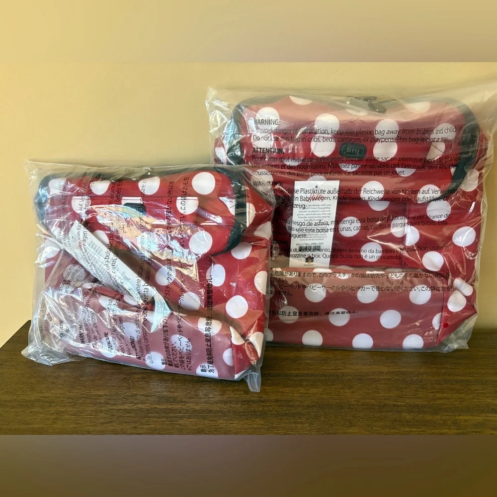 Lug Dolly Cosmetic Bag. Crimson Large Dot. NWT still in plastic